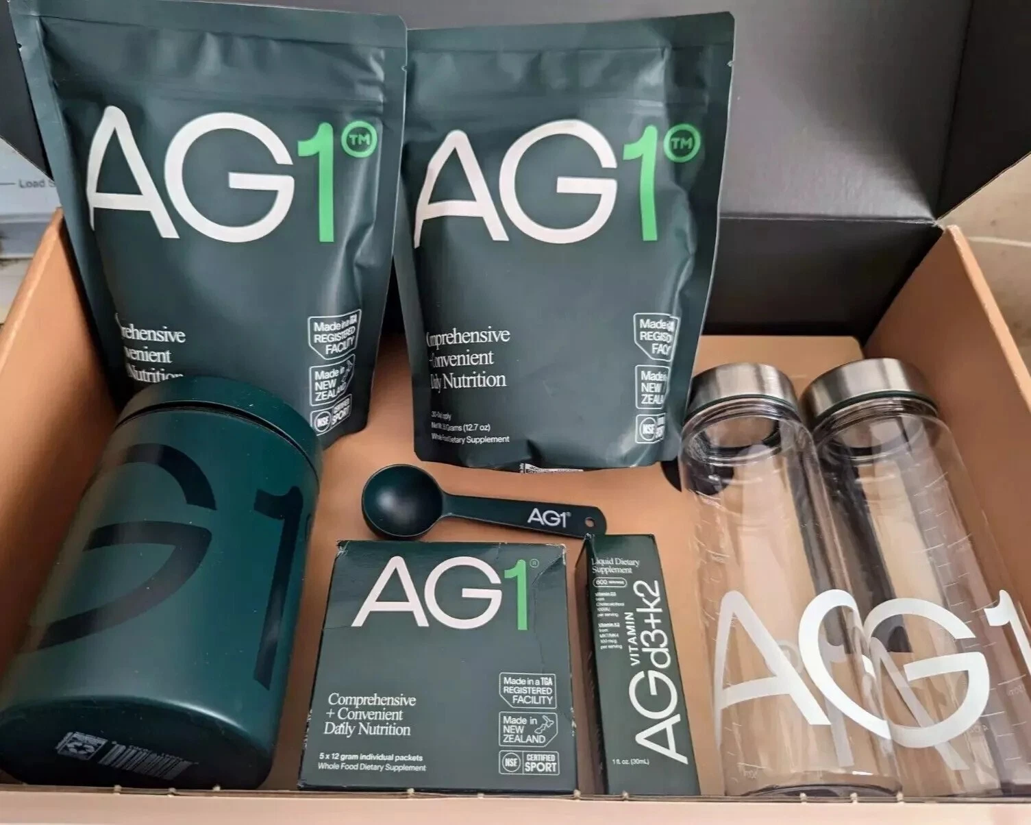 GENUINE AG1 Athletic Greens Pouch 60 servings (2) AG1 Pouch (5) AG1 Travel Packs