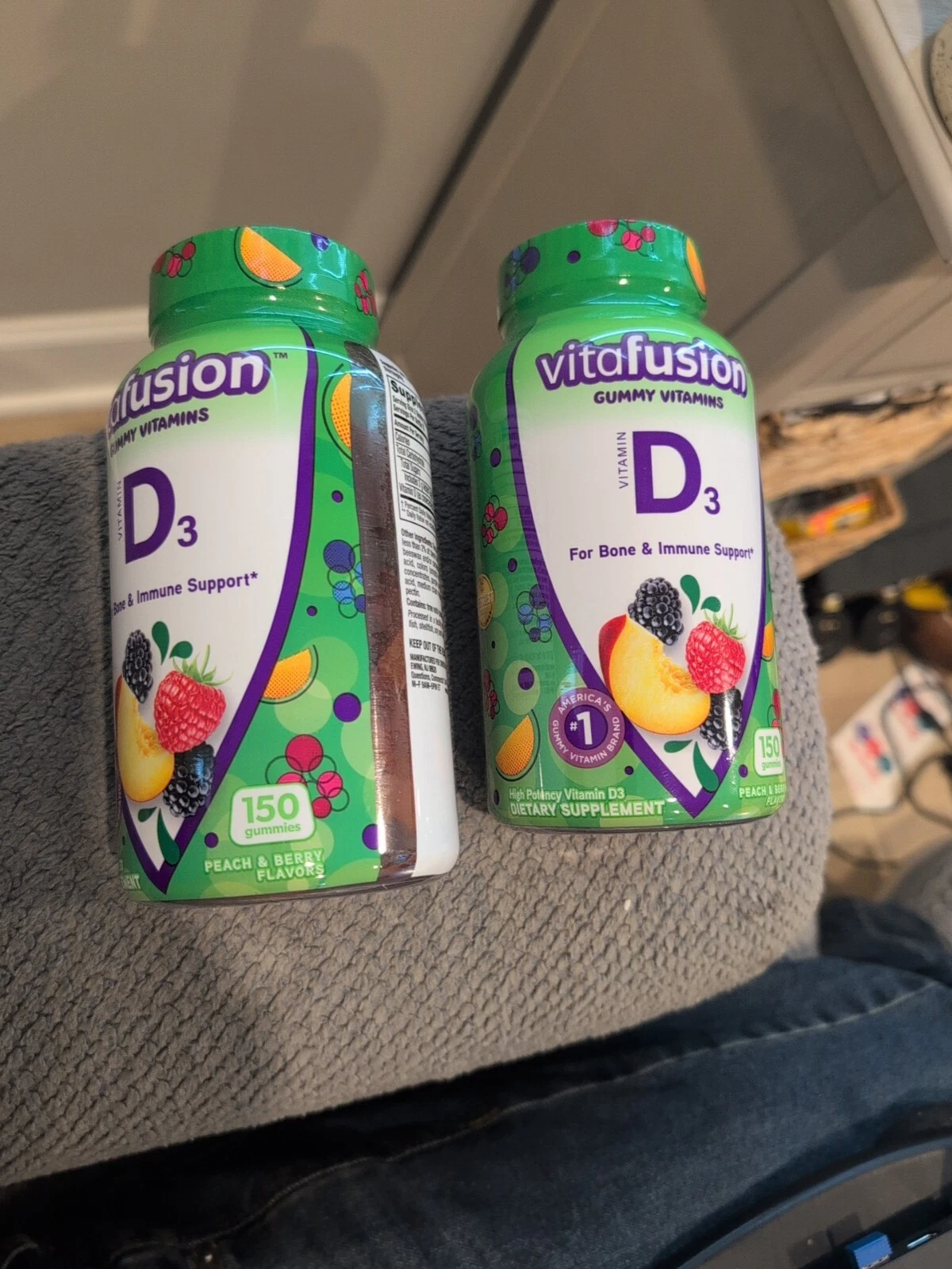 (2) pack Vitafusion Vitamin D3 Gummy Vitamins Bone & Immune Support, Peach 300