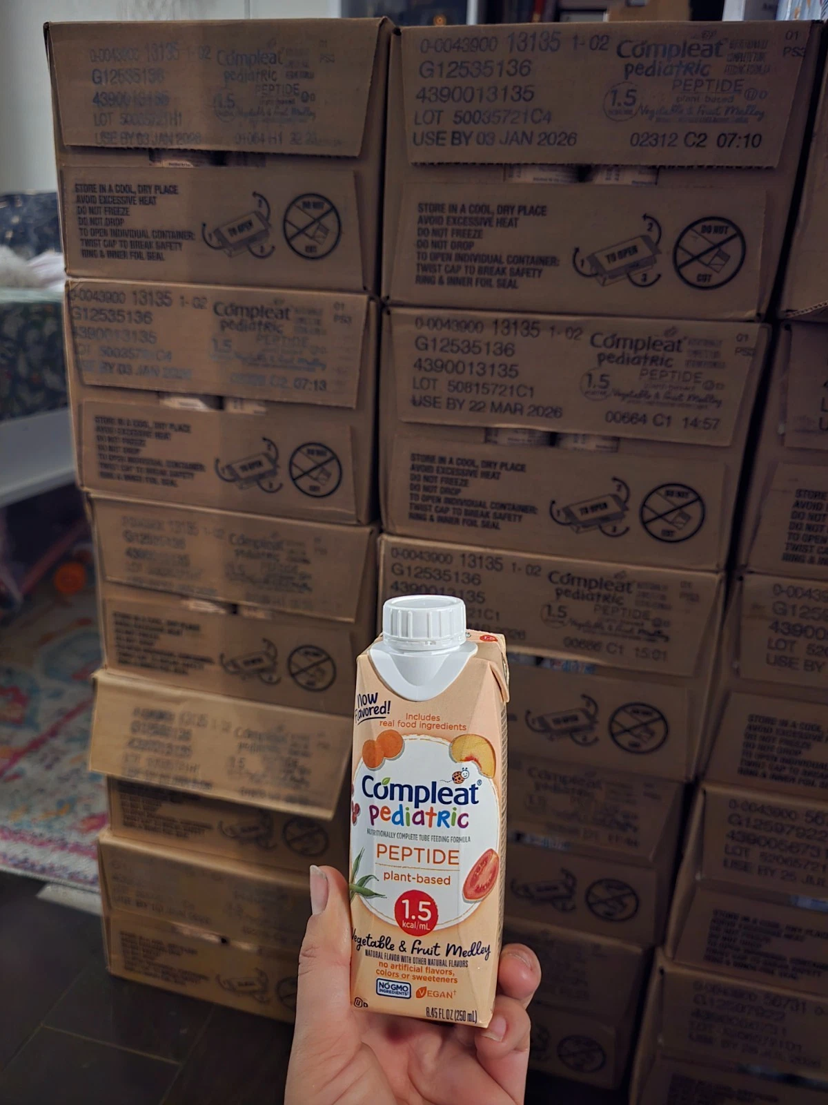 New In Box 24 Count 8.45 Fl Oz Compleat Pediatric Peptide Tube Feeding Formula